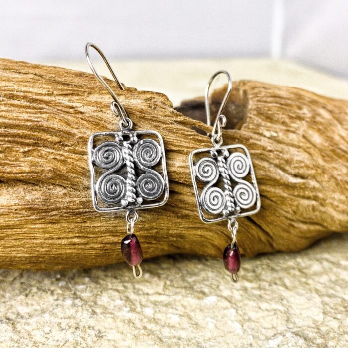 Aretes Espiral y Cuadro