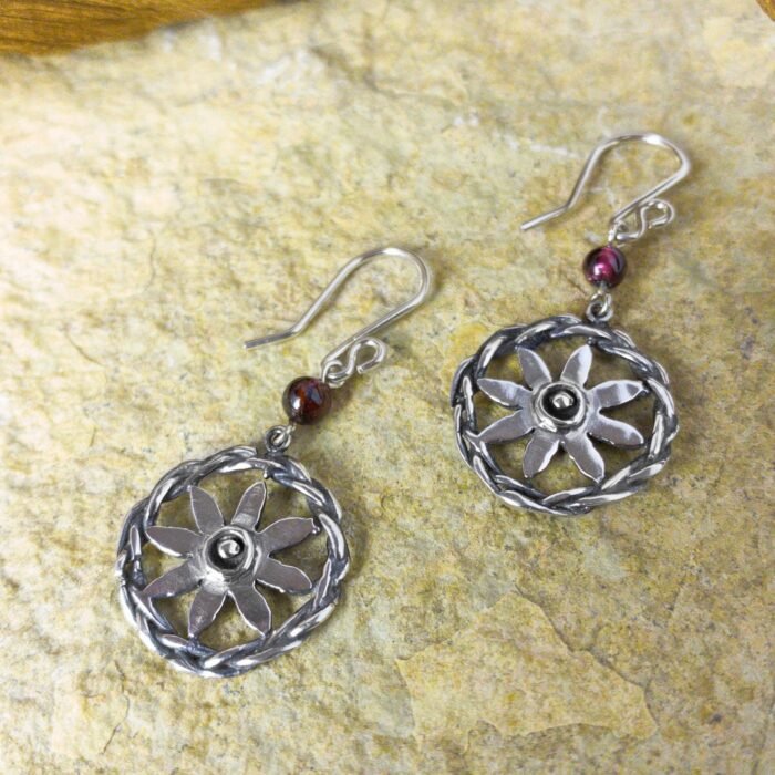 Aretes Flor en Trenza