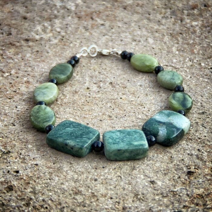 Pulsera Jade Redondo y Cuadrado con Ónix