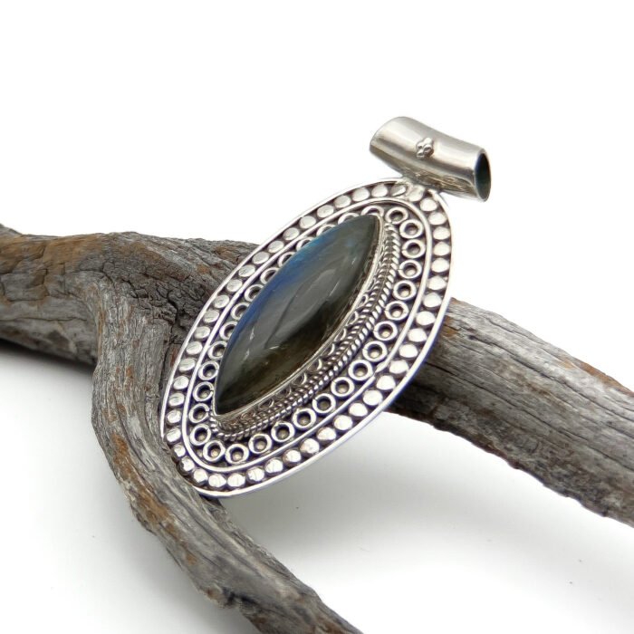 Dije Labradorita Marquis